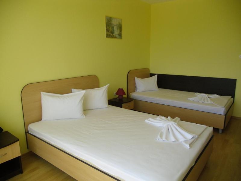 Anelia Family Hotel Каварна Экстерьер фото